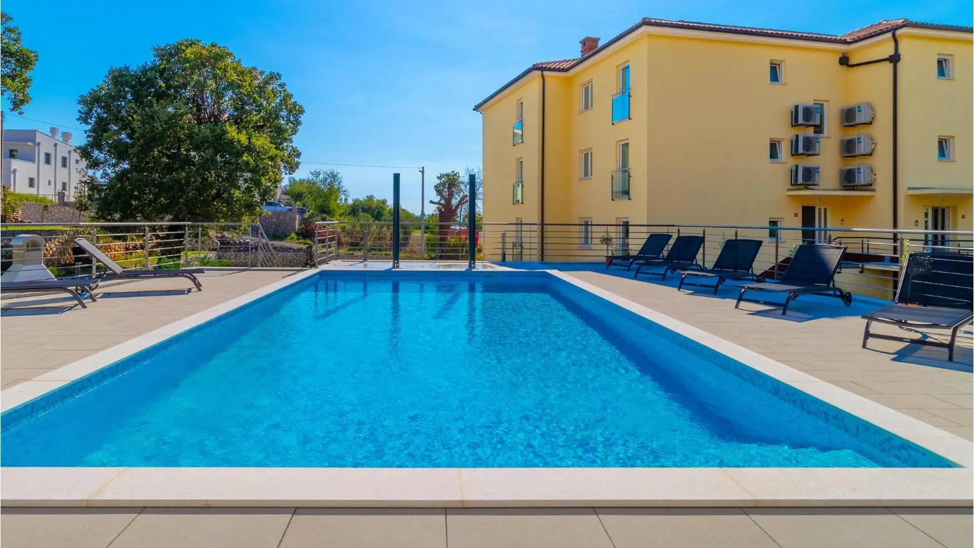 Zurkovo Stunning Apartment In Kostrena With Kitchen קרואטיה
