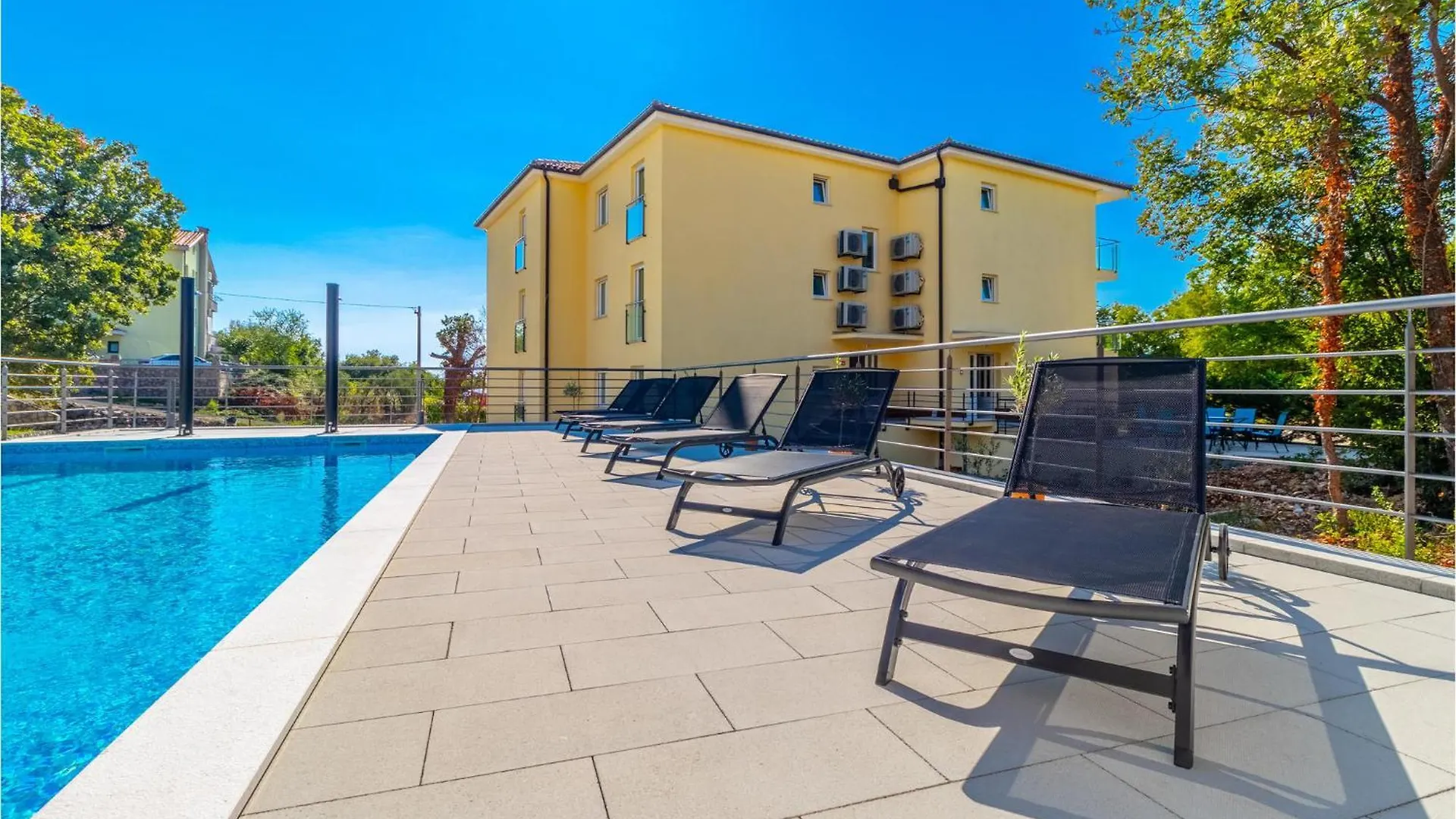Zurkovo Stunning Apartment In Kostrena With Kitchen